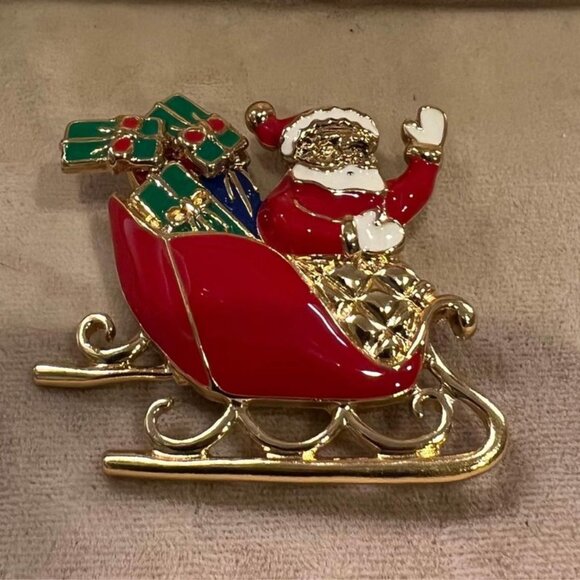 Vintage‎ Avon Waving Santa Enamel Brooch/Pin with Earrings - Picture 2 of 7